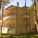 Dioni Hotel 3*