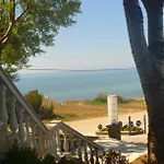 Hotel Dioni 3*